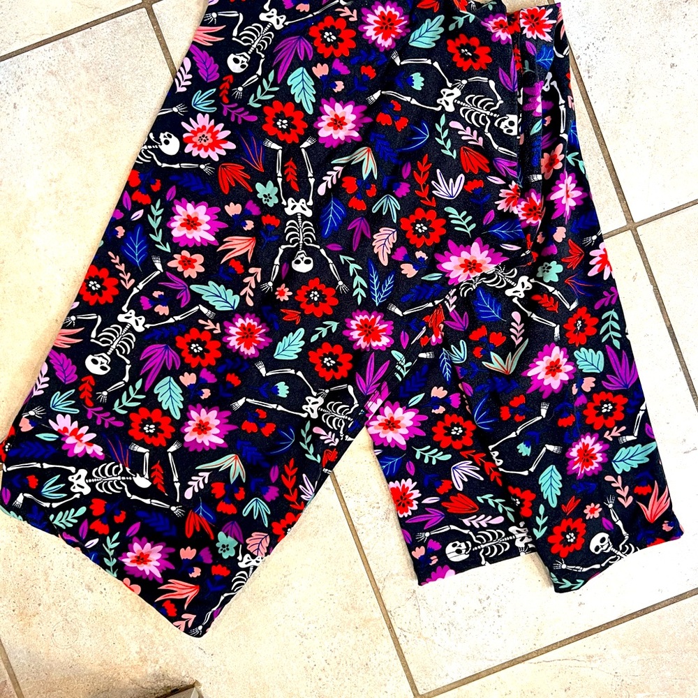 LuLaRoe TC2 leggings lot of 6 - Picture 3 of 6